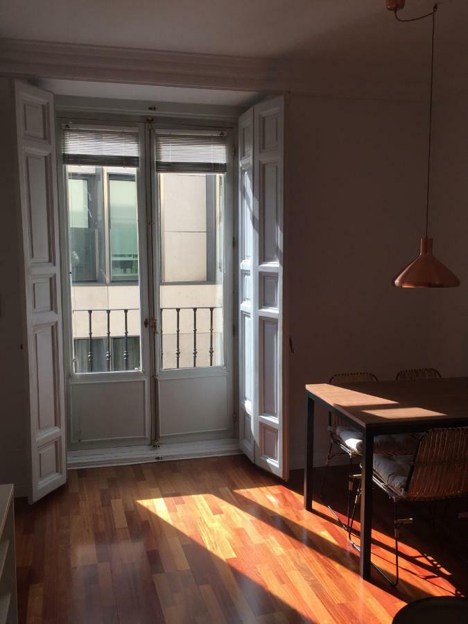 I19 - One Bedroom Apartment Madrid Esterno foto